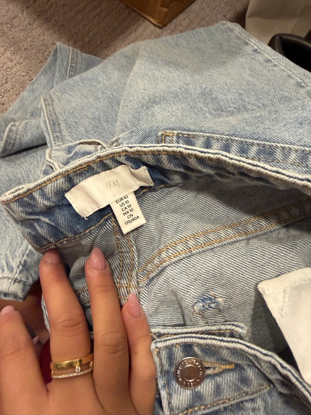 H&M Light Wash High-Rise Women's Jeans